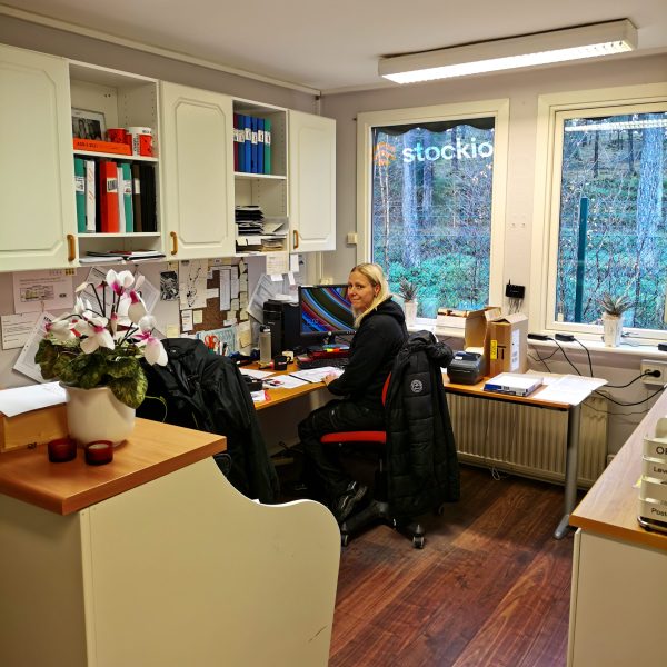 仓库主管Carolina